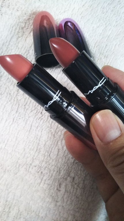 ラブ ミー リップスティック  トレ ブラーゼイ/M・A・C/口紅の画像