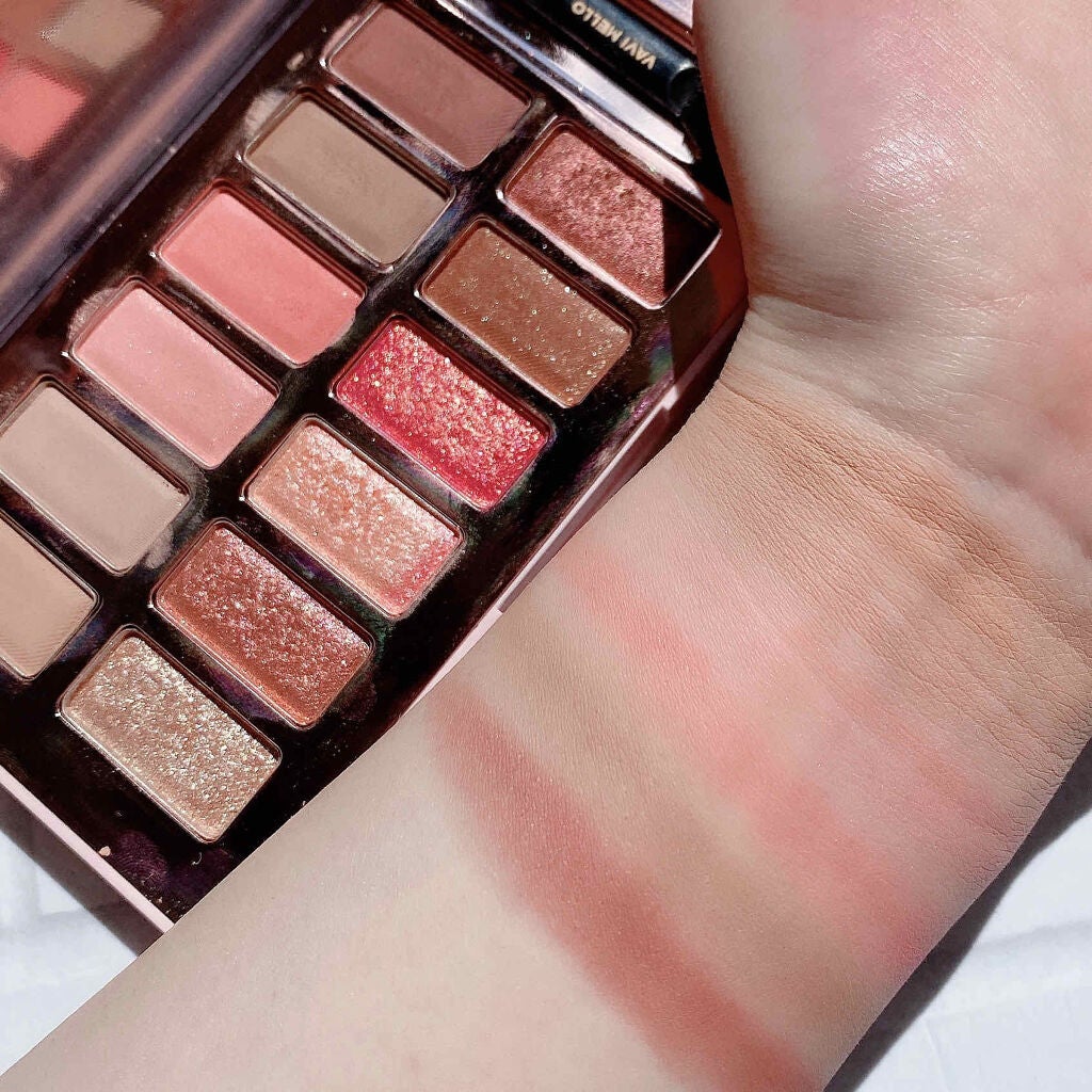 バレンタインボックス3ローズモーメント/VAVI MELLO/アイシャドウパレットを使ったクチコミ(3枚目)