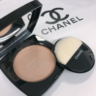 プードゥル ルミエール 10 アイヴォリーゴールド/CHANEL/ハイライトを使ったクチコミ（1枚目）