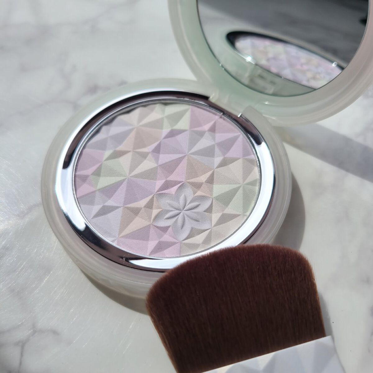 ＡＱ　オーラ リフレクター/DECORTÉ/プレストパウダーを使ったクチコミ（1枚目）