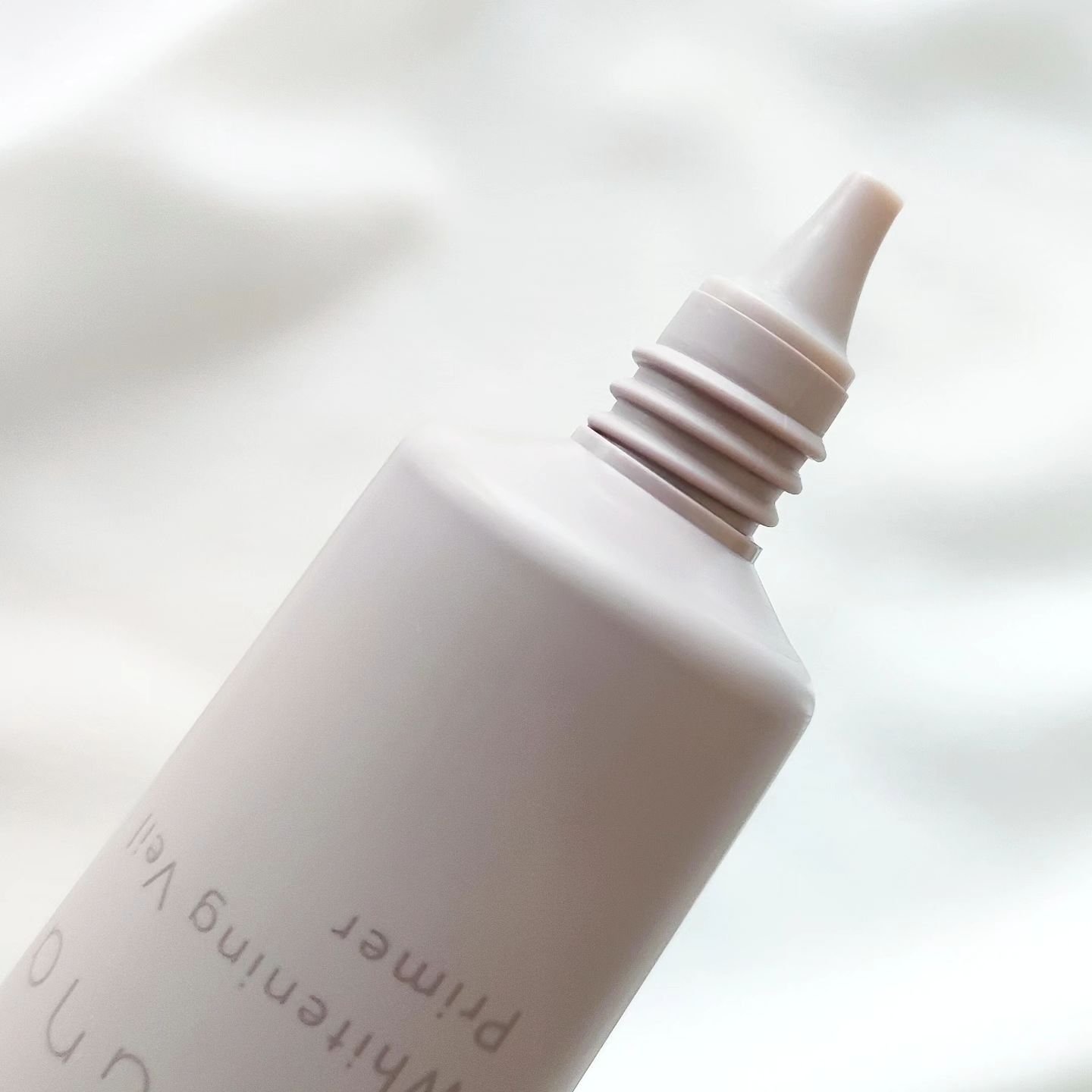 ホワイトニングヴェールプライマー/rafuna/化粧下地を使ったクチコミ（2枚目）