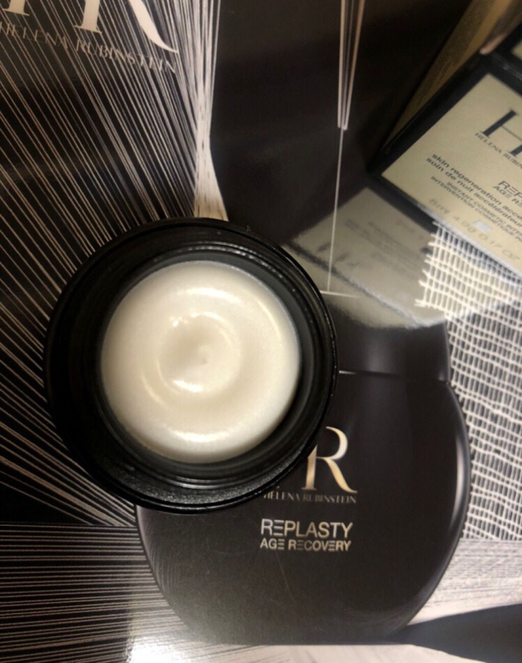 リプラスティ R.C. クリーム/HELENA RUBINSTEIN/フェイスクリームを使ったクチコミ(2枚目)
