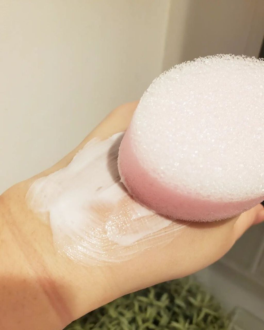 yuuuu.aki on LIPS 「こんばんは😊💓皆さん脱毛はどうしてるのかな?私はサロンとか行っ..」(4枚目)