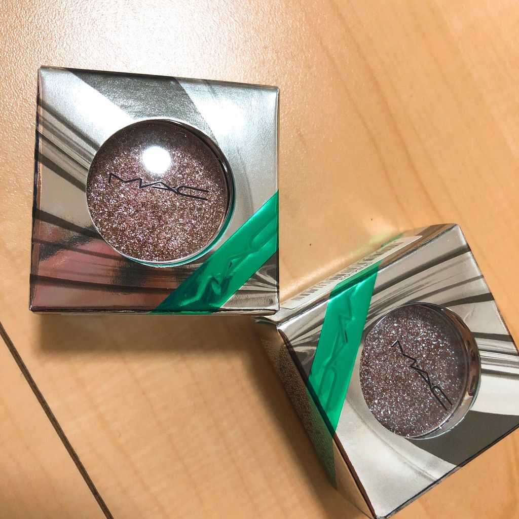 シャイニー プリティ シャドウ/M・A・C/単色アイシャドウを使ったクチコミ（1枚目）
