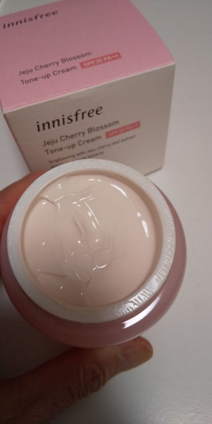 チェジュ チェリーブロッサム トーンアップクリーム/innisfree/化粧下地を使ったクチコミ(2枚目)