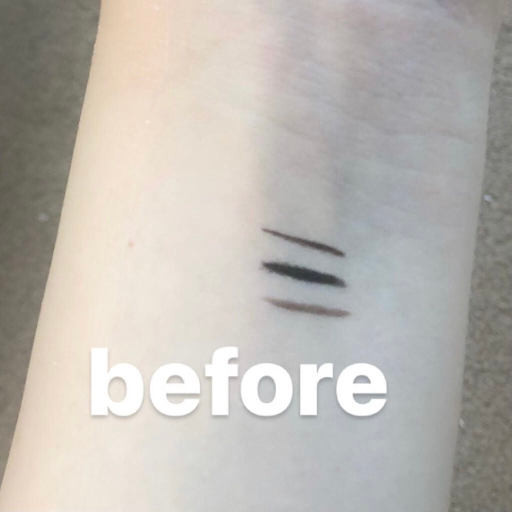 「密着アイライナー」ショート筆リキッド/デジャヴュ/リキッドアイライナーを使ったクチコミ(2枚目)