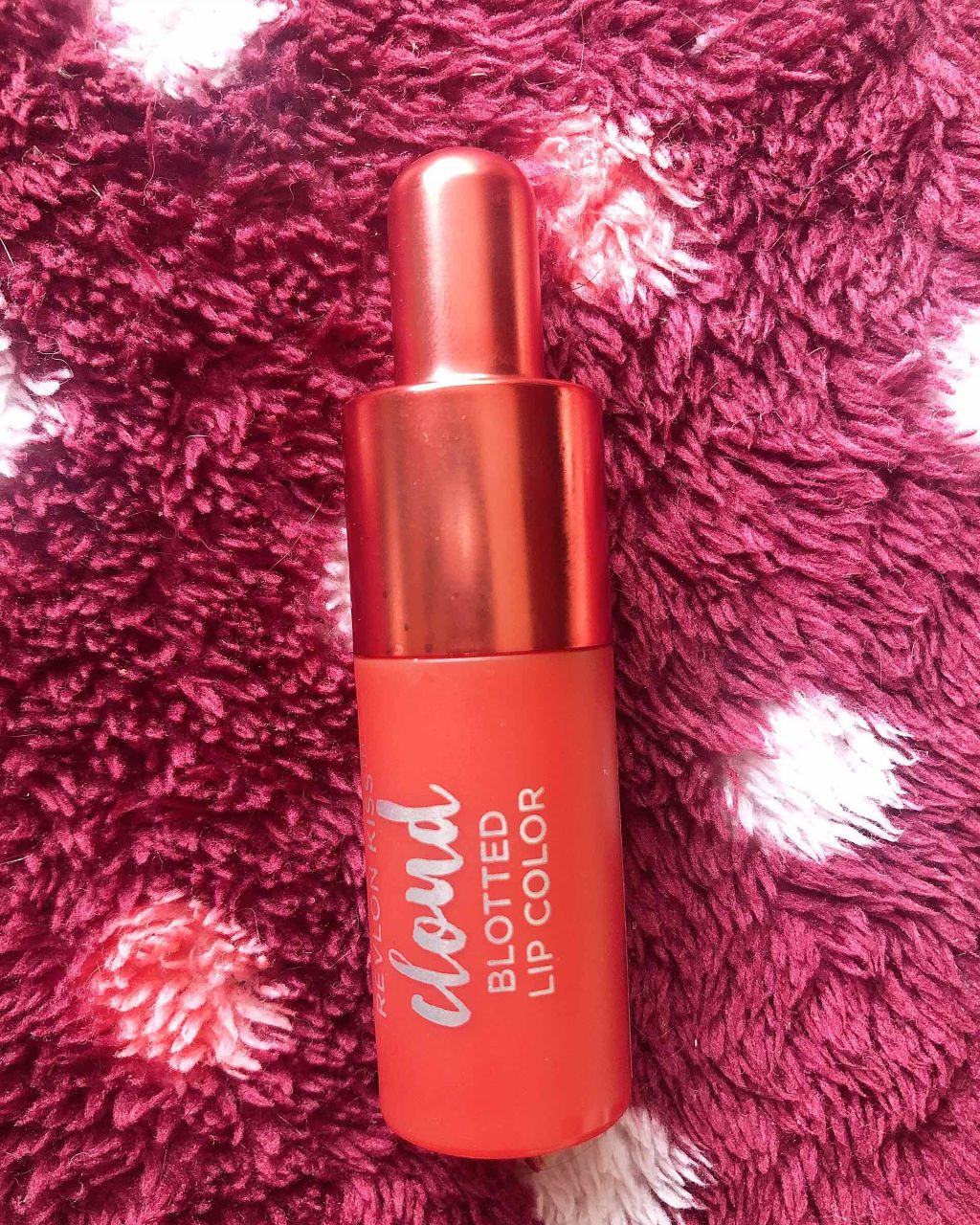 キス クラウド ブロッテッド リップ カラー/REVLON/口紅を使ったクチコミ（1枚目）