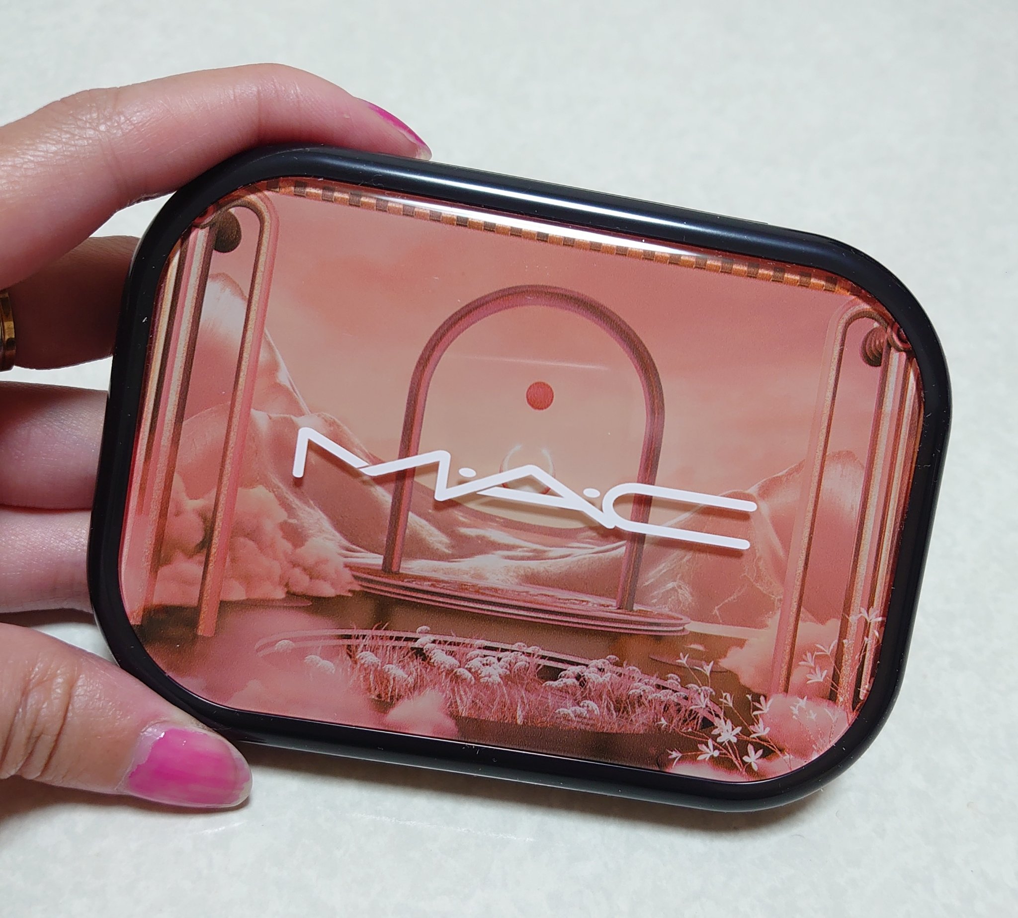 コネクト イン カラー アイシャドウ パレット × 6/M・A・C/アイシャドウパレットを使ったクチコミ（1枚目）