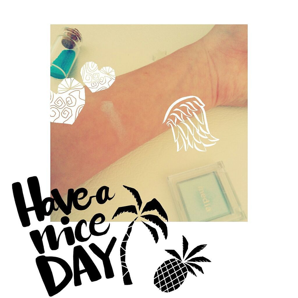 ブライトアップアイシャドウ/media/単色アイシャドウを使ったクチコミ(2枚目)