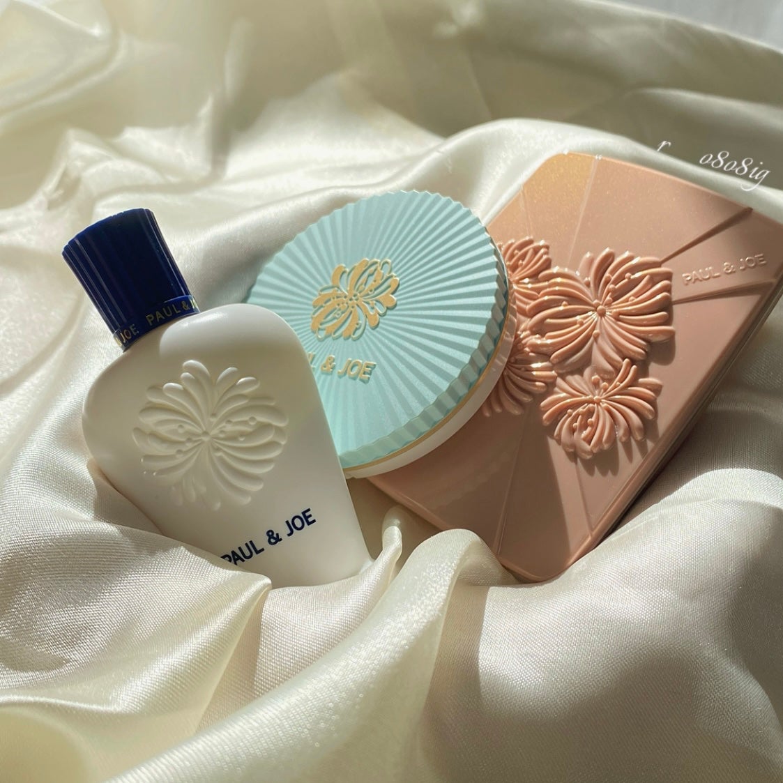 ヴェール ファンデーション N/PAUL & JOE BEAUTE/パウダーファンデーションを使ったクチコミ(4枚目)