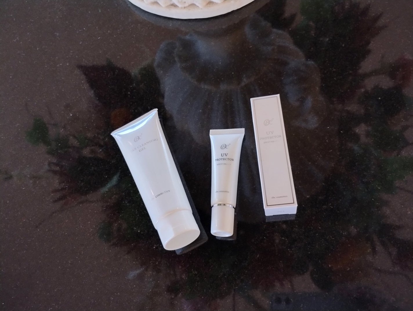 mcgroupakiko on LIPS 「外出先から帰宅すると、衣類やアクセサリーを外し「obcクリアク..」(6枚目)