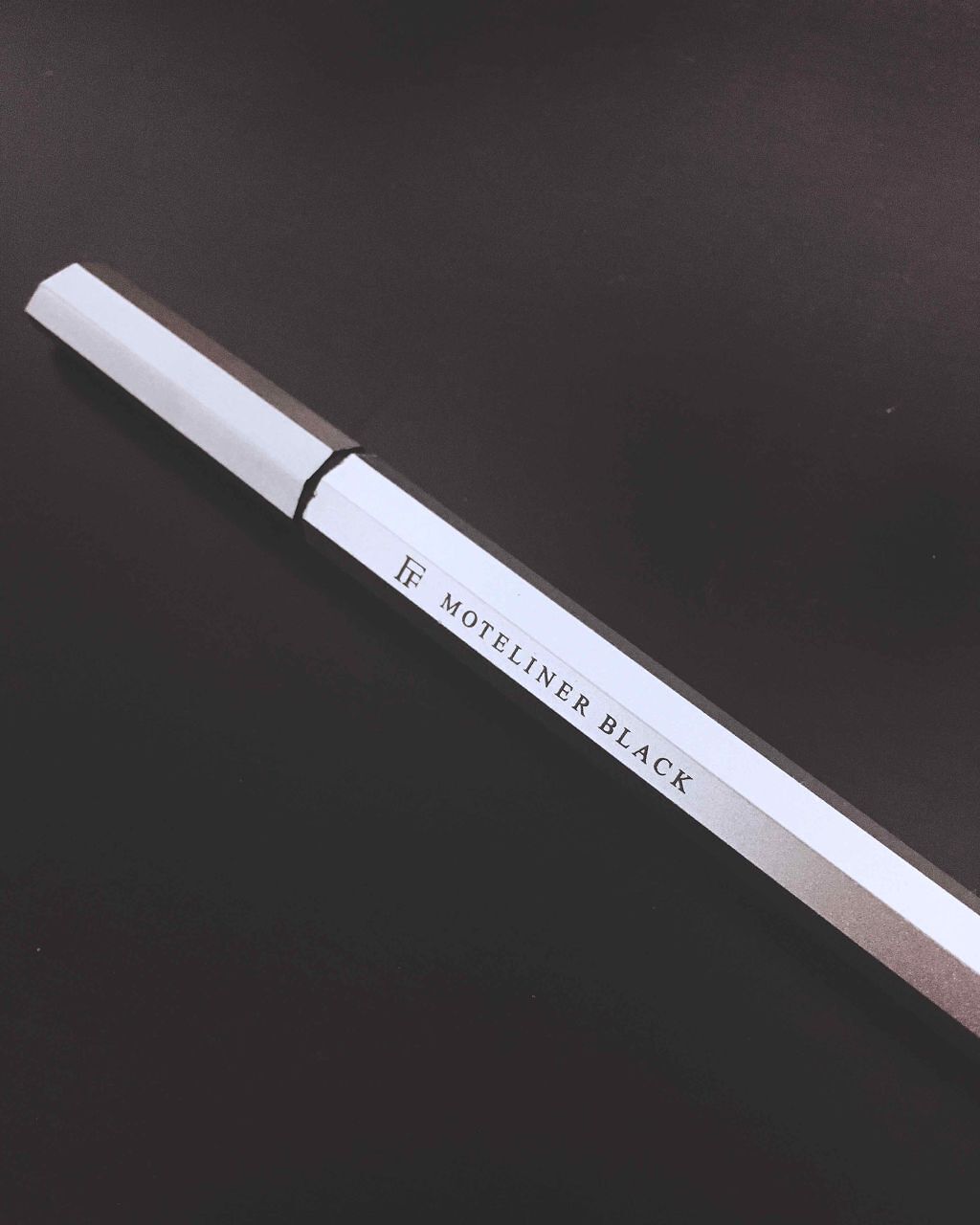 モテライナー リキッド/UZU BY FLOWFUSHI/リキッドアイライナーを使ったクチコミ（1枚目）