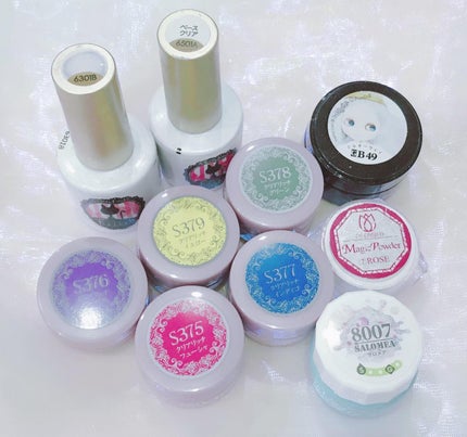 なかやまちえこ on LIPS 「rainbow☁️⠀⠀@kurebayashiii#nail#..」(5枚目)