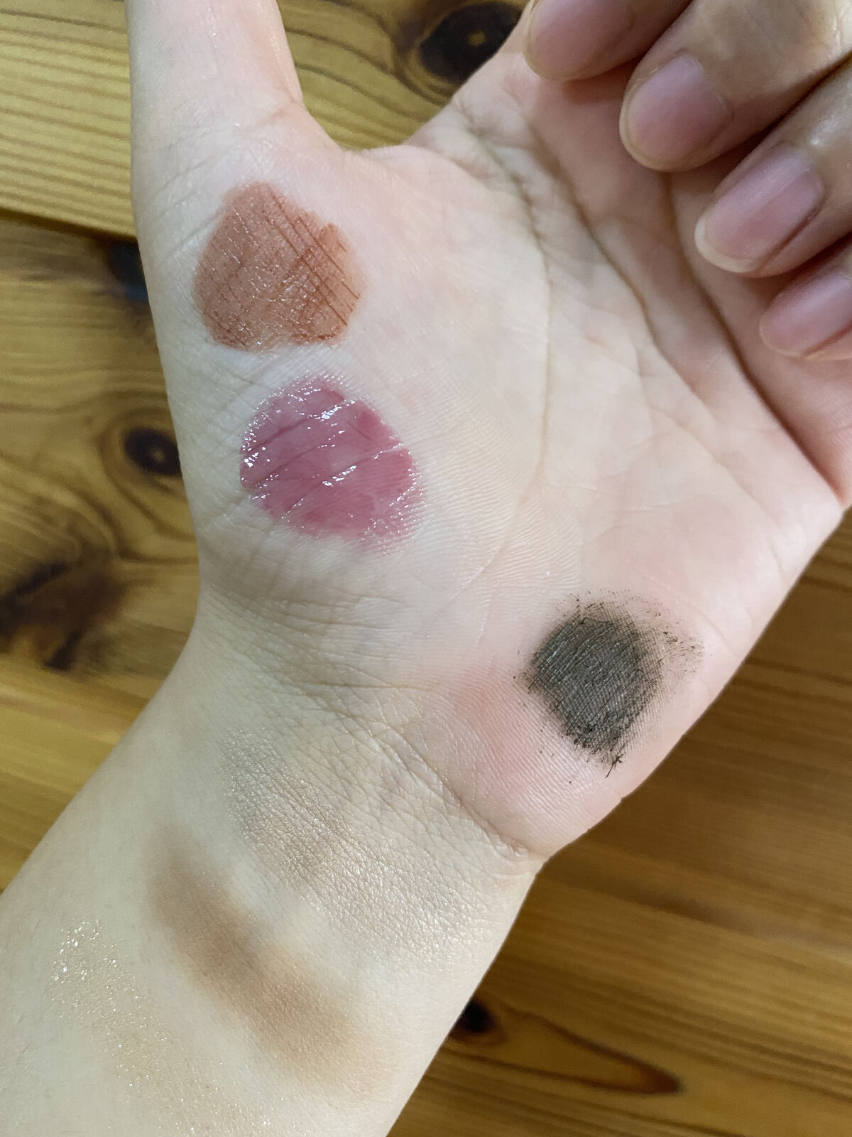 THE アイパレR/b idol/アイシャドウパレットを使ったクチコミ（2枚目）