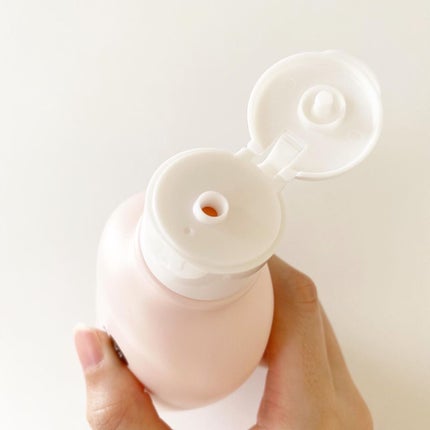 デオドラントボディミルク フローラルブーケ/エージーデオ24/ボディミルクを使ったクチコミ(2枚目)