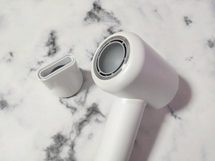 Gole ドライヤー 速乾のクチコミ「<Gole ドライヤー 速乾 ヘアドライヤー>を愛用中♪
スタイリッシュなデザインに惹かれて.....」(2枚目)