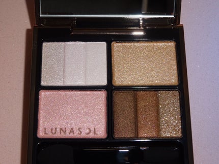 スリーディメンショナルアイズ/LUNASOL/アイシャドウパレットを使ったクチコミ(3枚目)