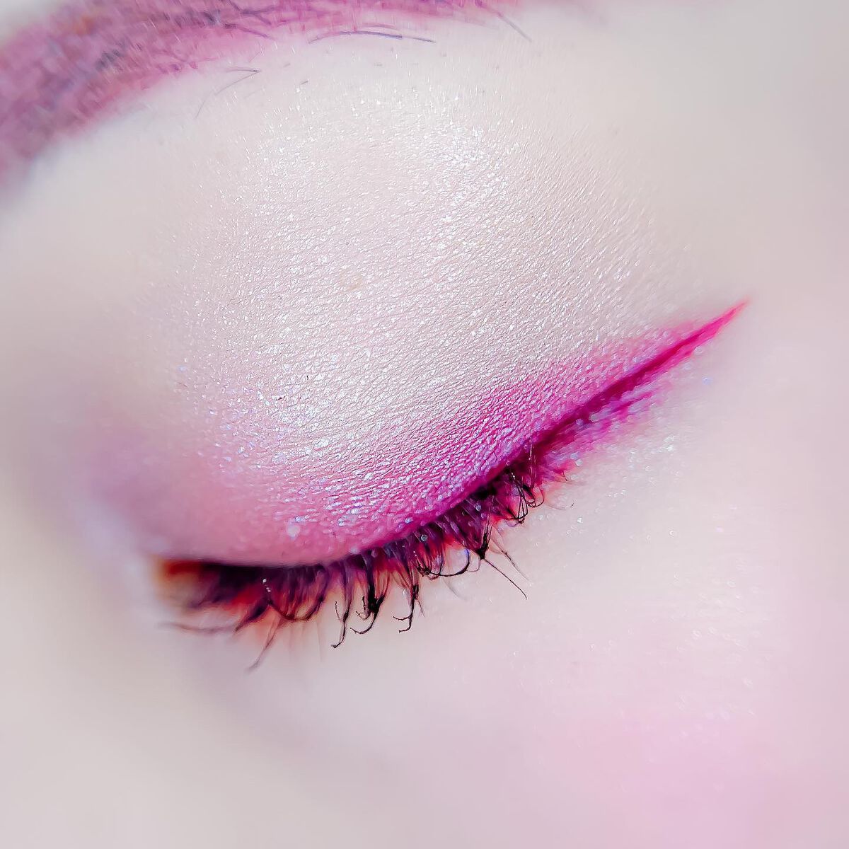 スキルレスライナー/LUMIURGLAS/リキッドアイライナーを使ったクチコミ(8枚目)