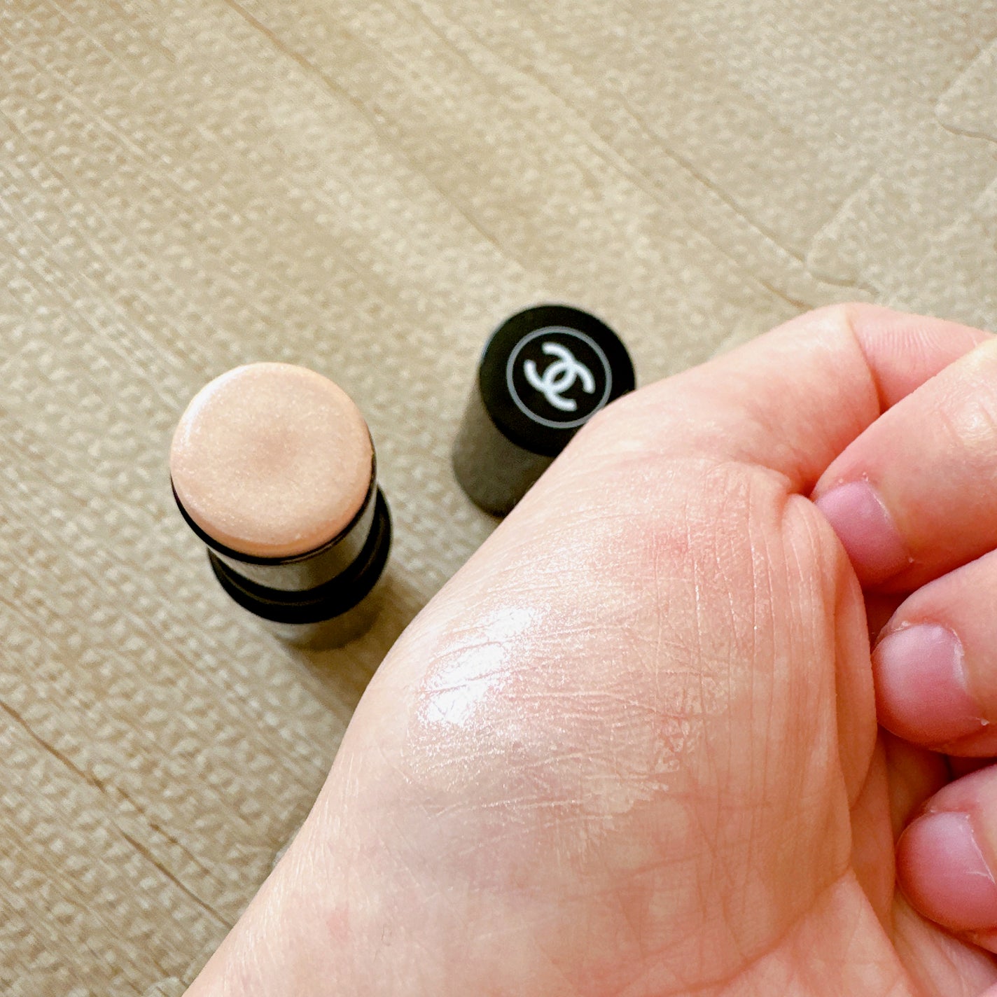 ボーム エサンシエル/CHANEL/スティックハイライトを使ったクチコミ(3枚目)