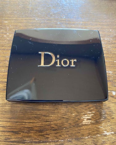 サンク クルール クチュール＜ゴールデン ナイツ＞/Dior/パウダーアイシャドウを使ったクチコミ（2枚目）