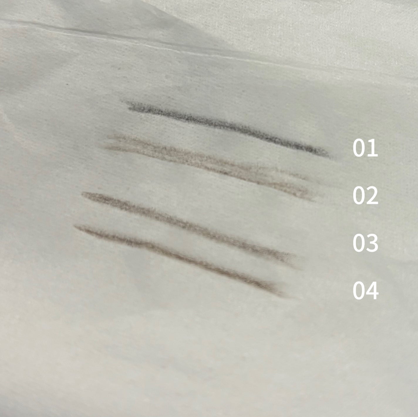 가을_秋 フォロバ on LIPS 「シスターアンフィックシングアイブロウ🆕リニューアルされた4色を..」(4枚目)