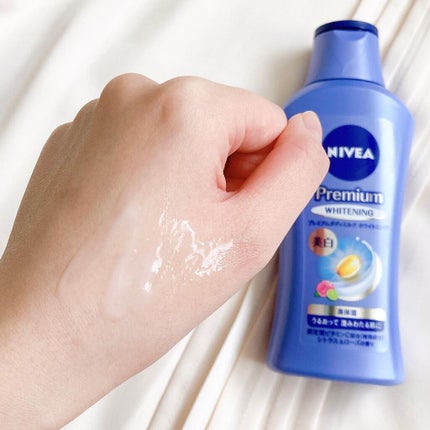 プレミアムボディミルク ホワイトニング【医薬部外品】 /ニベア/ボディミルクを使ったクチコミ(3枚目)