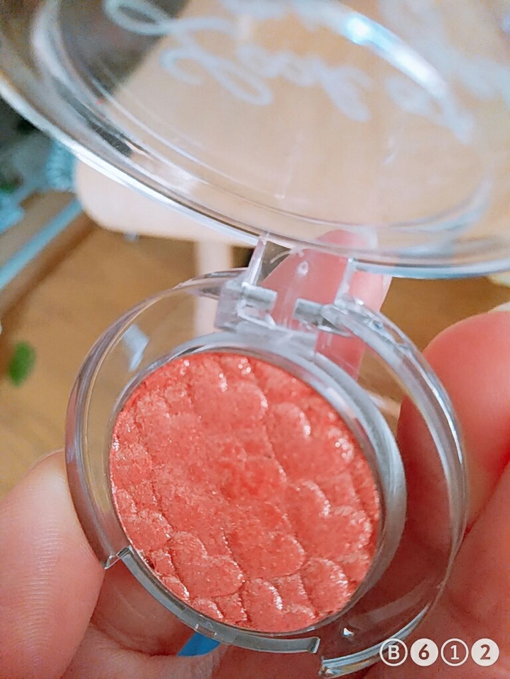 ルックアット マイアイジュエル/ETUDE/単色アイシャドウを使ったクチコミ（2枚目）