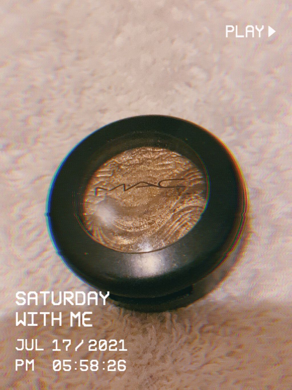 エクストラ ディメンション アイシャドウ シー ワーシップ/M・A・C/単色アイシャドウを使ったクチコミ（1枚目）