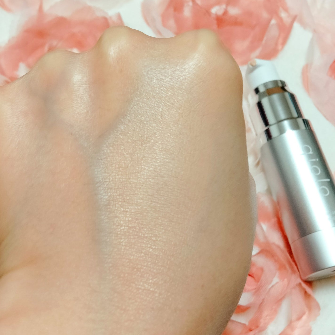 スキンセラムファンデーション/qiolo/リキッドファンデーションを使ったクチコミ(4枚目)