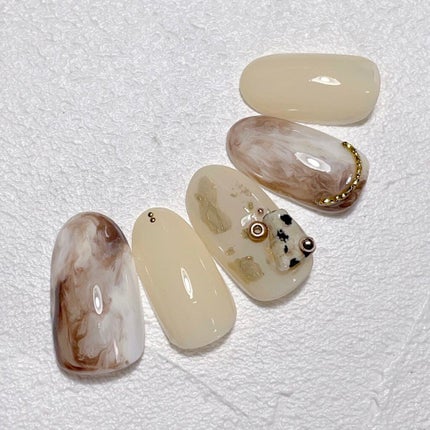 aiainail_@セルフネイル on LIPS 「ORLYでほっこりカフェオレ冬ネイル☕️ORLYのネイルカラー..」(4枚目)