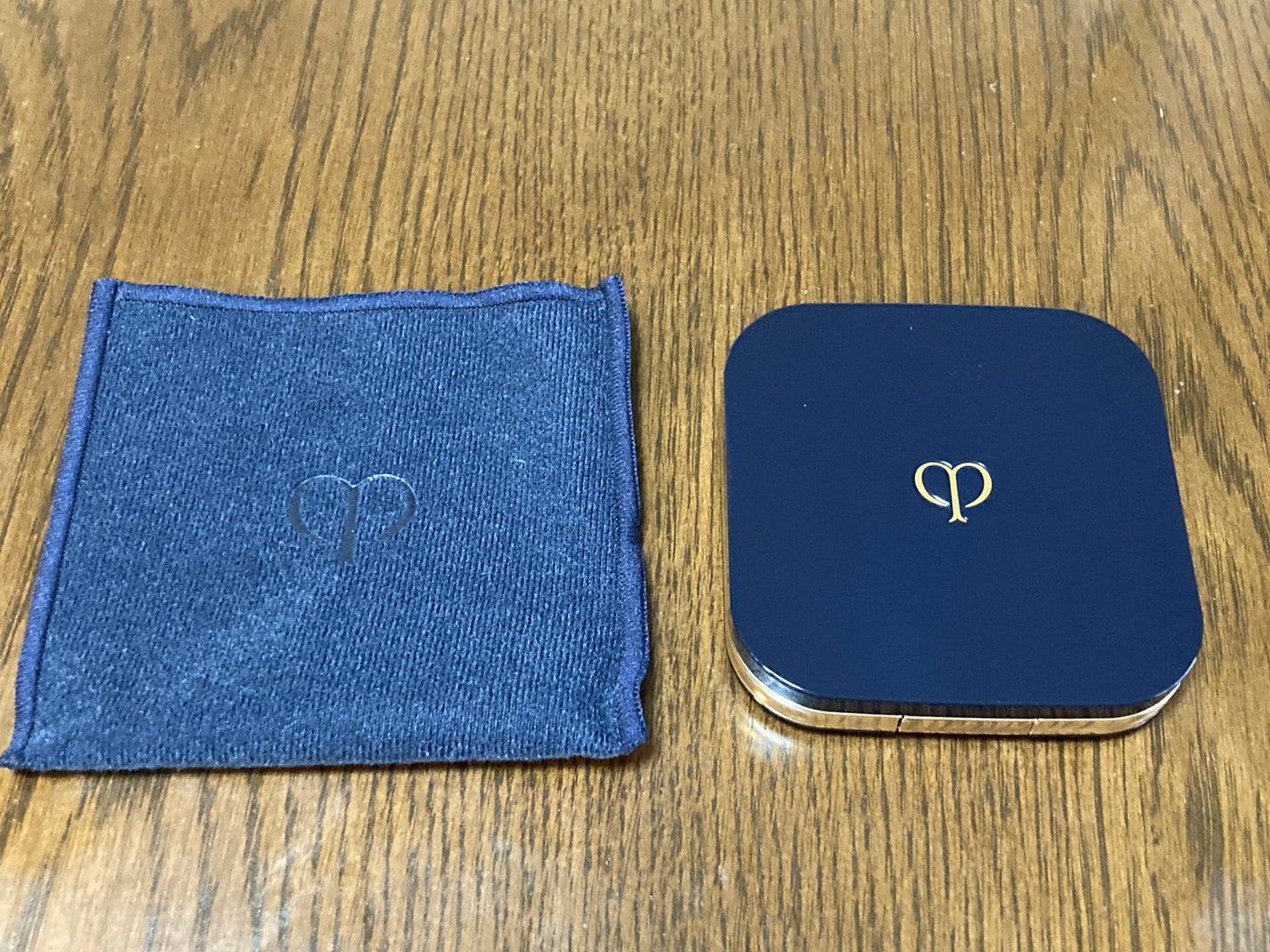 プードルコンパクトエサンシエルn/クレ・ド・ポー ボーテ/プレストパウダーを使ったクチコミ(3枚目)