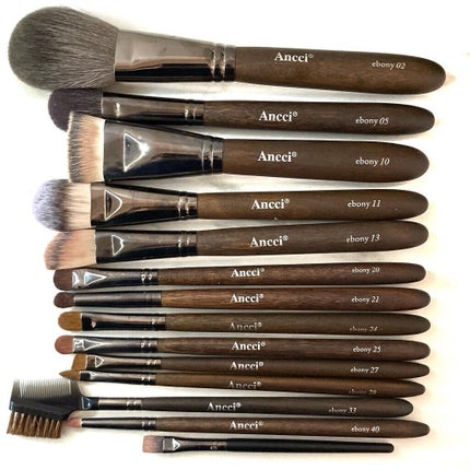 ebony 02/Ancci brush/メイクブラシを使ったクチコミ(2枚目)