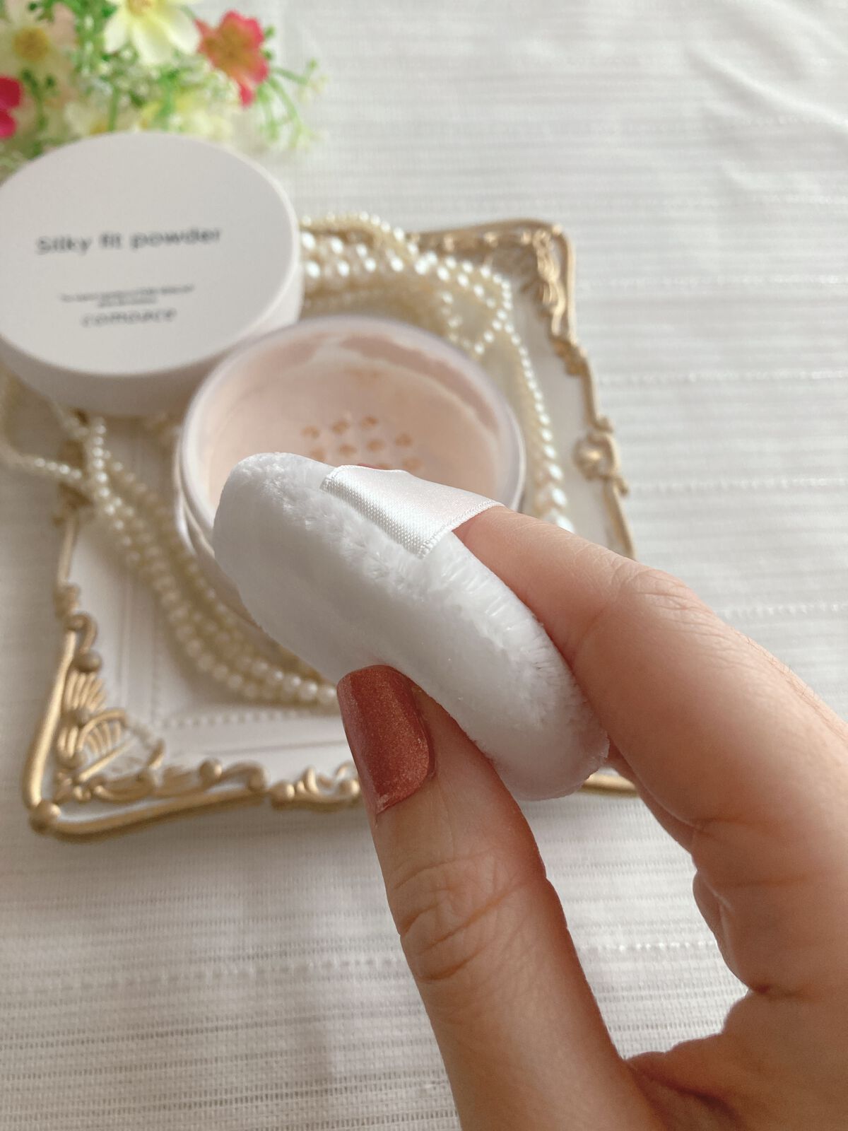 シルキーフィットパウダー /コモエース/ルースパウダーを使ったクチコミ（2枚目）