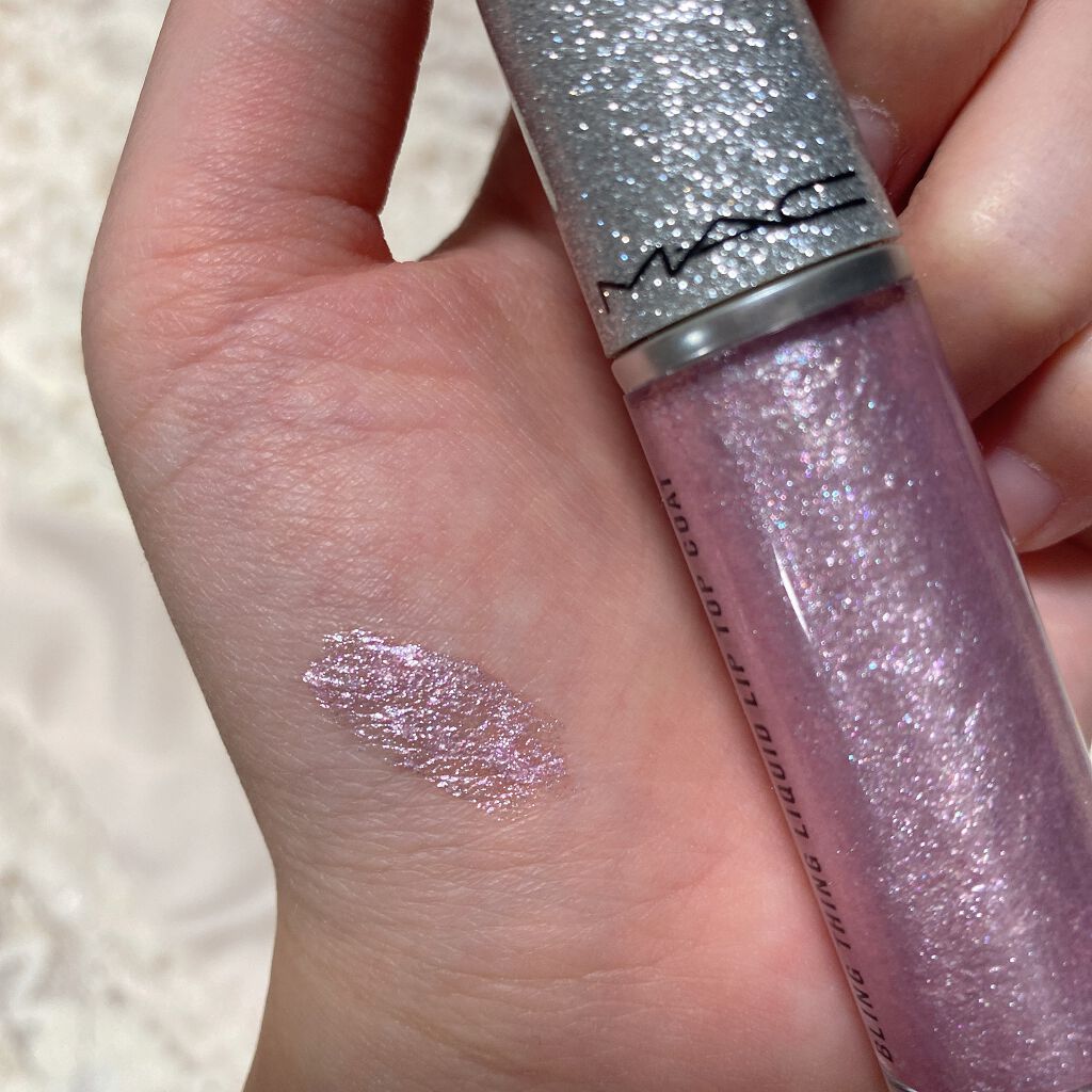 ブリングシング リキッド リップ トップコート/M・A・C/リップグロスを使ったクチコミ（2枚目）