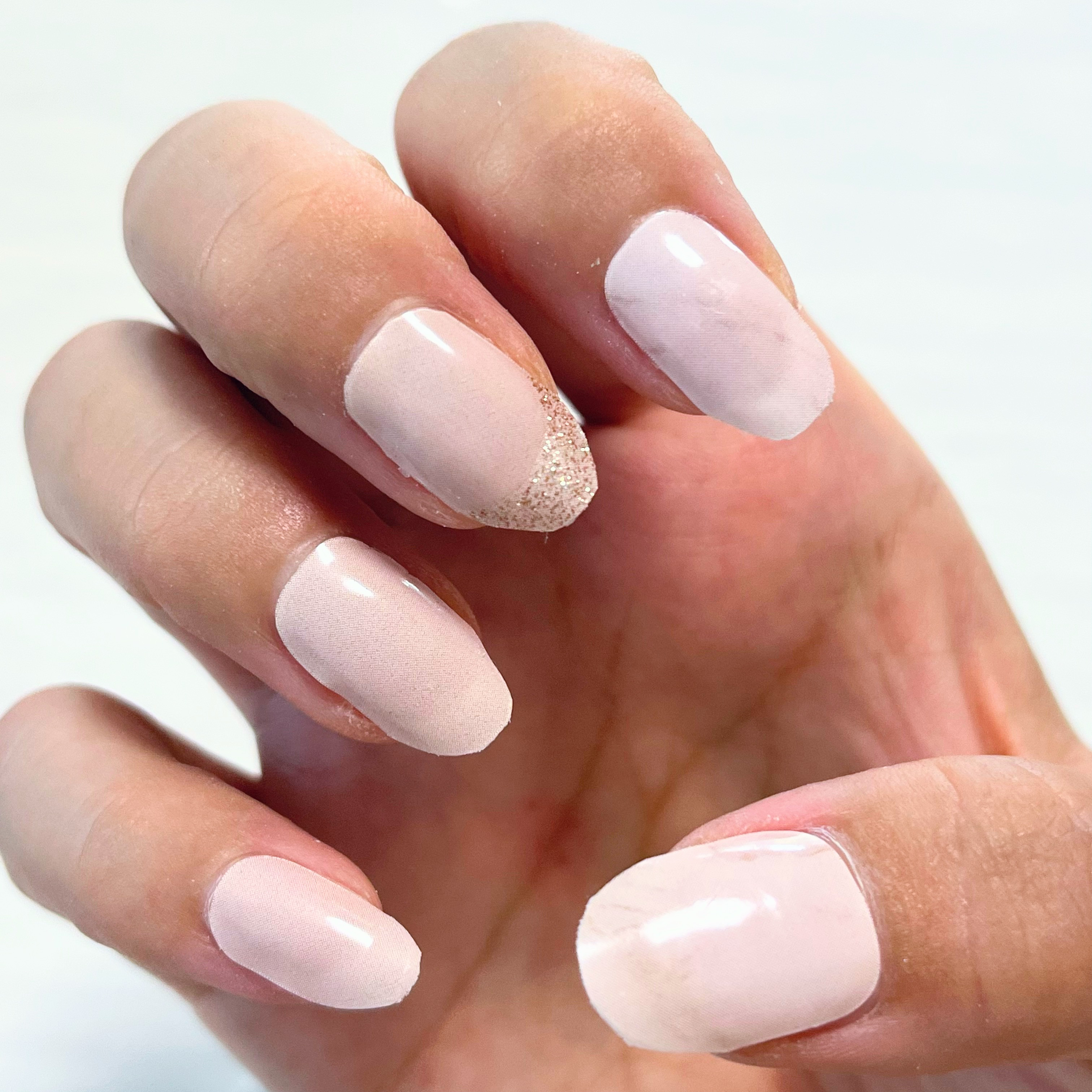 ベージュネイルのネイルデザイン】ジェルネイルシール（ハンド