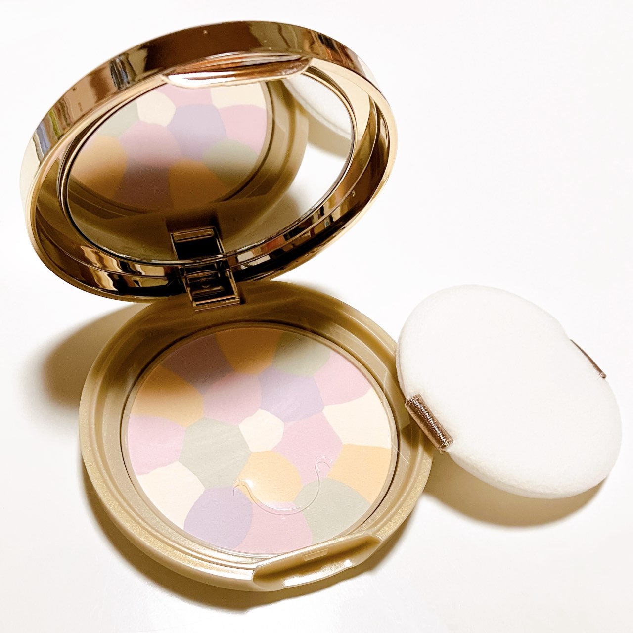 マシュマロフィニッシュパウダー ~Abloom~/キャンメイク/プレストパウダーを使ったクチコミ(2枚目)