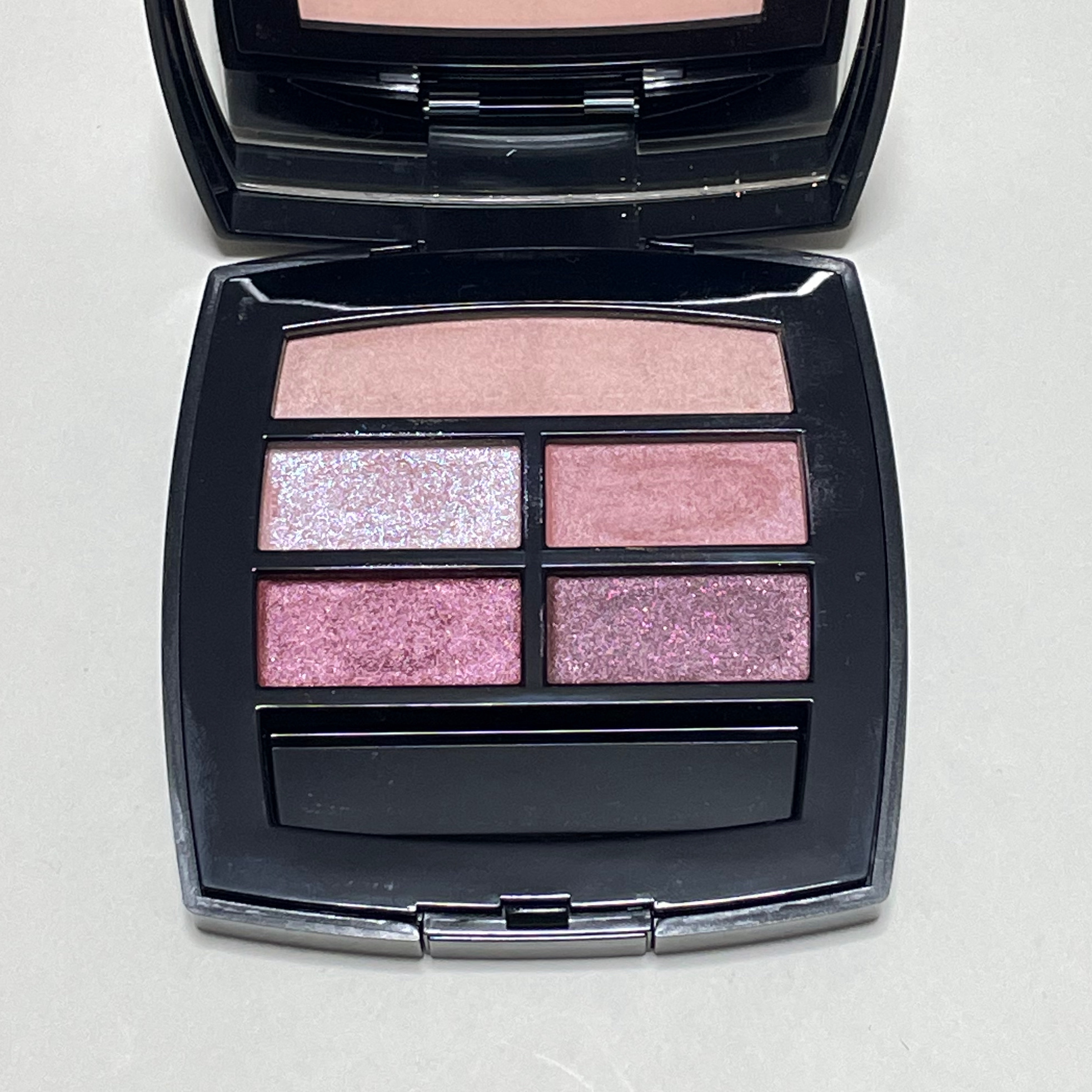 新色レビュー】レ ベージュ パレット ルガール｜CHANELの口コミ