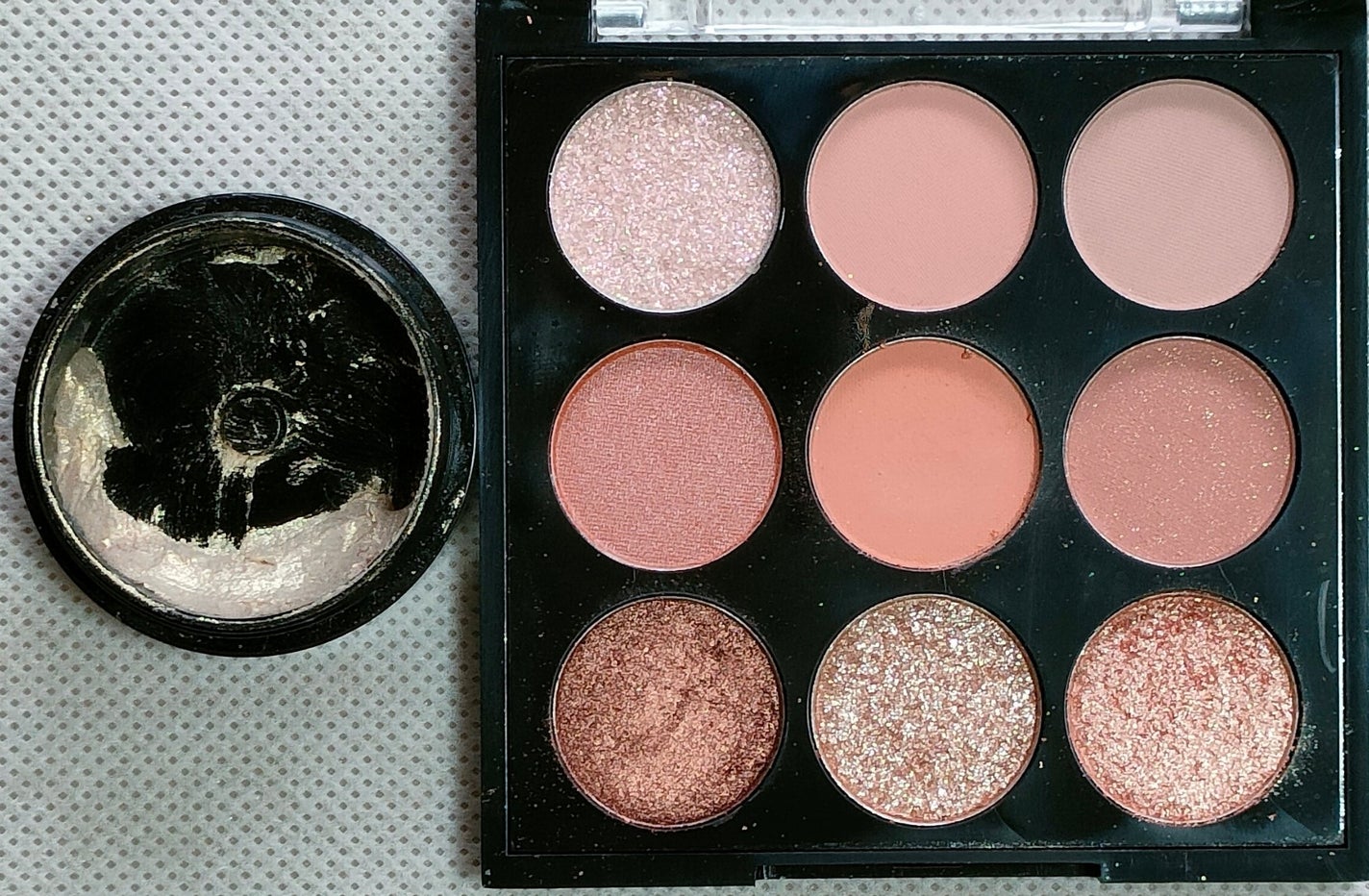 アイ グリッター/ANNA SUI/単色アイシャドウを使ったクチコミ(3枚目)