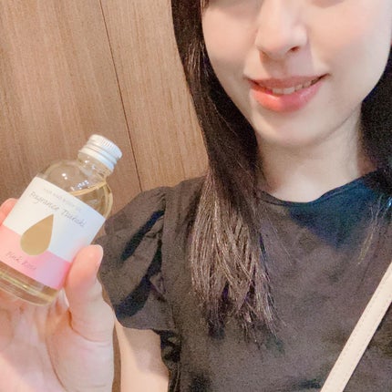 mee♡フォロバ◎ on LIPS 「香りGoodな椿オイル💕/見た目も可愛いこのヘアアイテム。..」(3枚目)