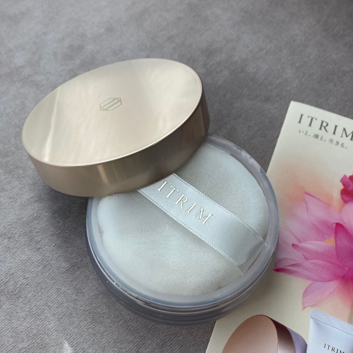 エレメンタリー エッセンシャルフェイスケアパウダー Soubi/ITRIM/ルースパウダーを使ったクチコミ(2枚目)