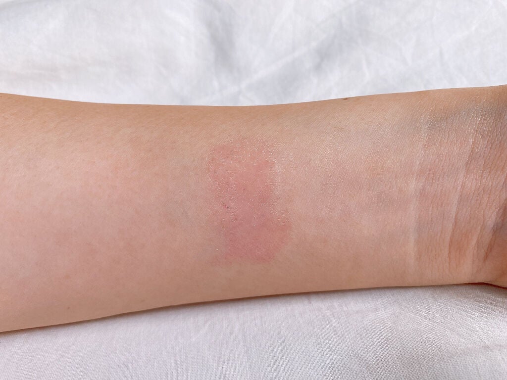 グリッタリーウェブリップバーム/unleashia/リップケアを使ったクチコミ(3枚目)