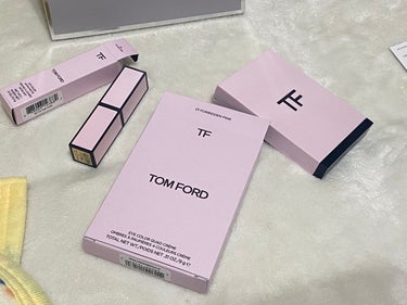 リップ カラー サテン マット 26R トゥ ダイ フォー (限定パッケージ)/TOM FORD BEAUTY/口紅を使ったクチコミ（1枚目）