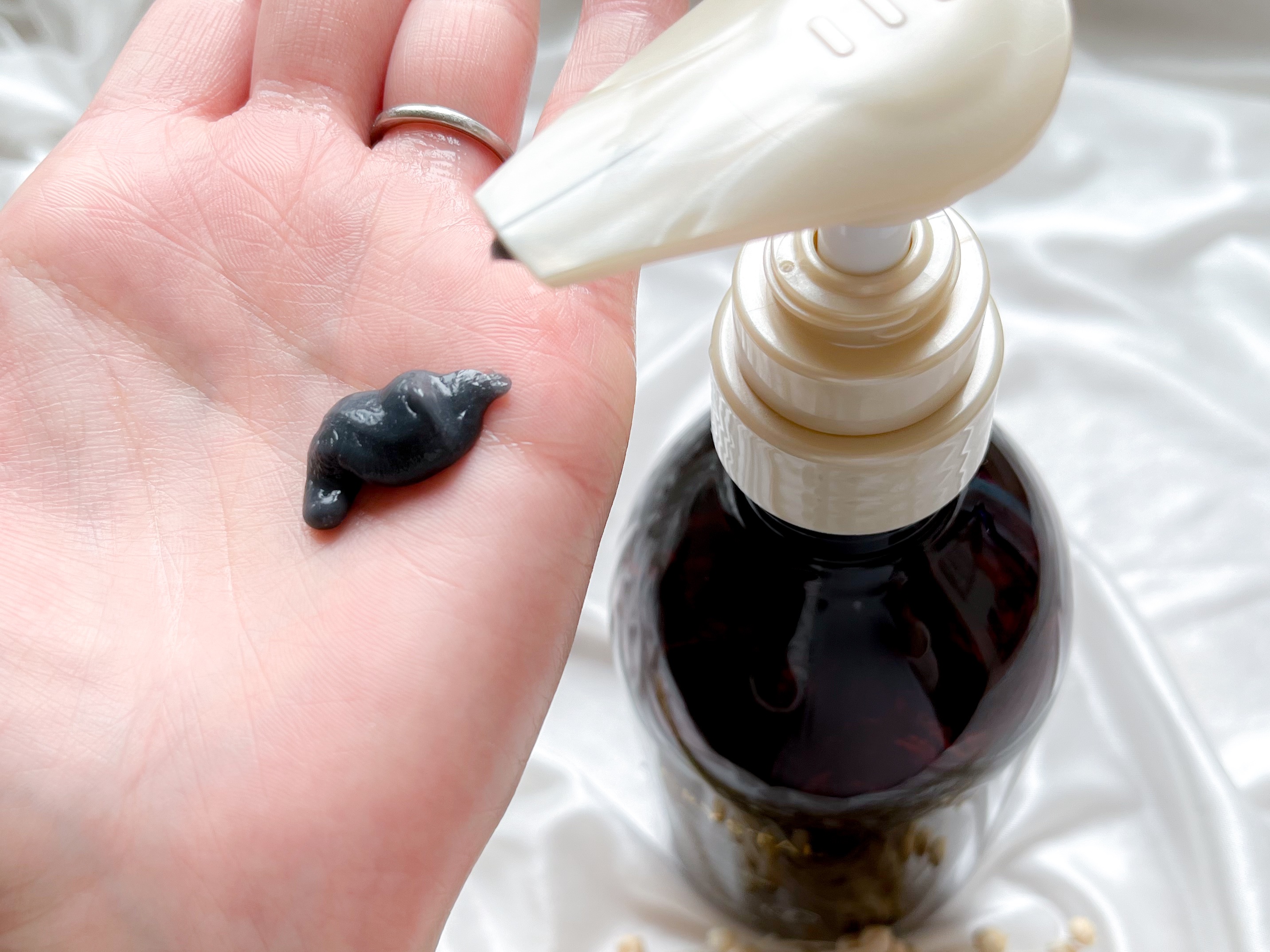 ニュートラルケアミスト/BLACK CRYSTAL/アウトバストリートメントを使ったクチコミ（3枚目）