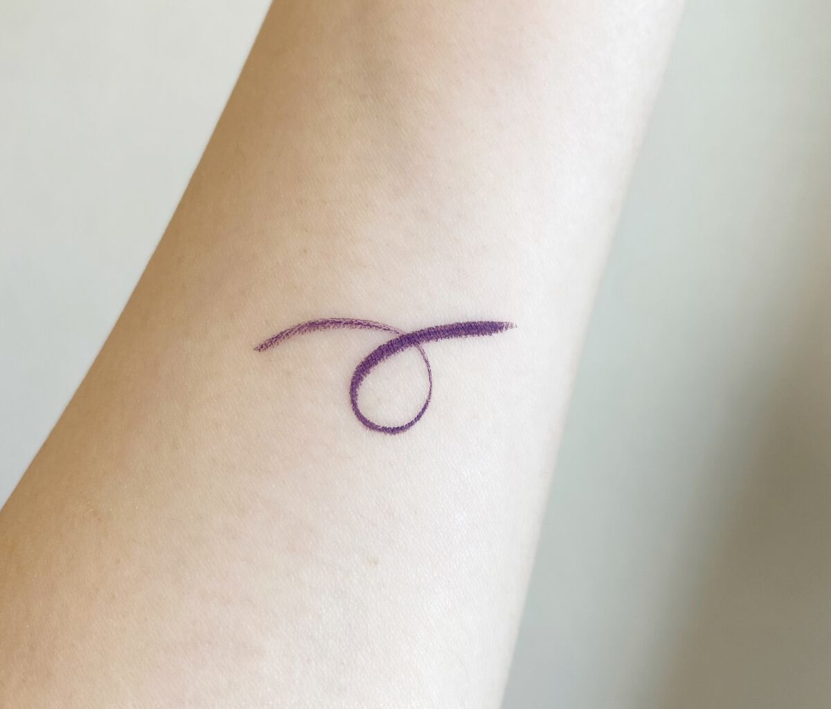 スキルレスライナー/LUMIURGLAS/リキッドアイライナーを使ったクチコミ(2枚目)