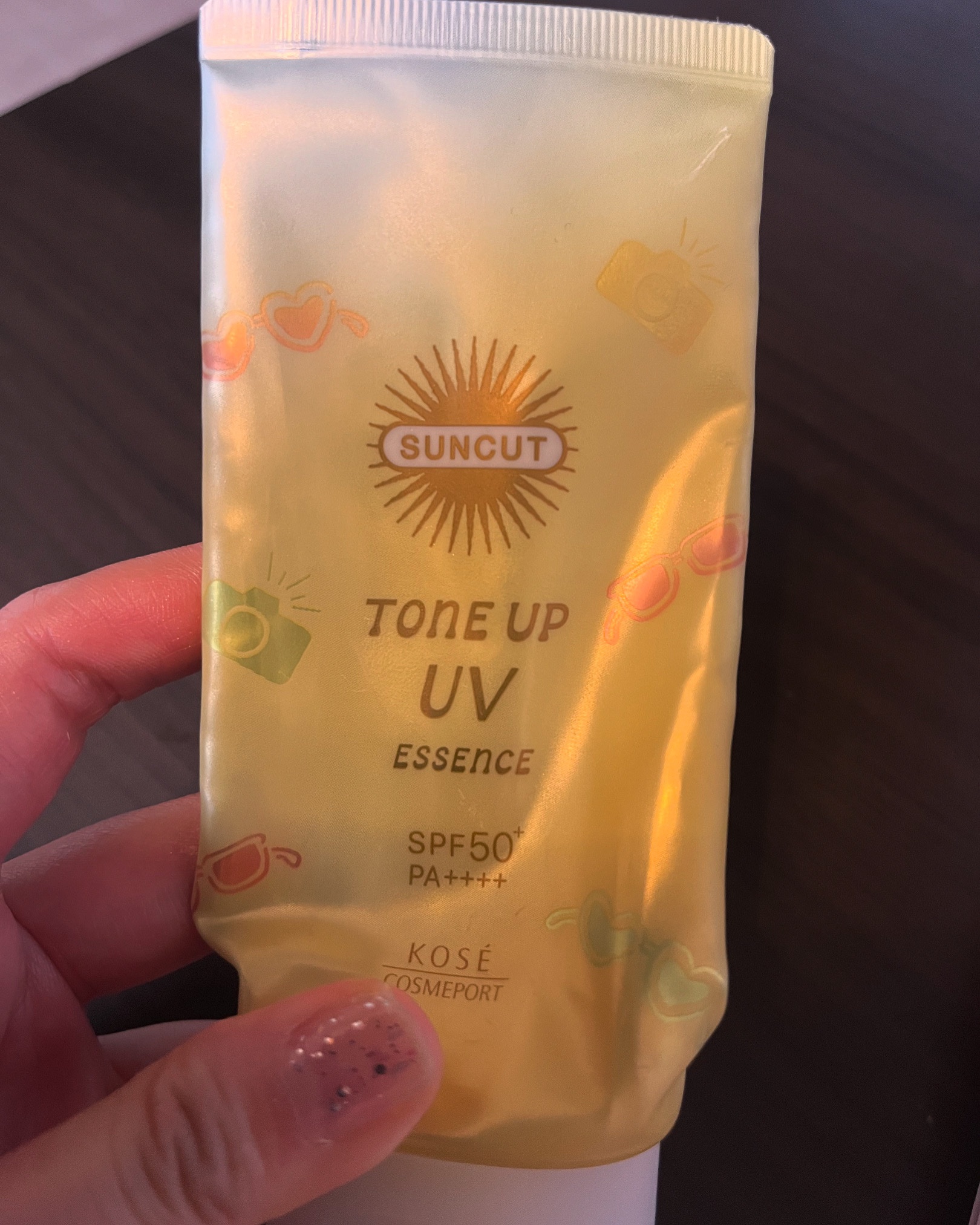 #使い切り
#使い切りコスメ
#使い切りスキンケア
#サンカット
#トーンアップuvエッセンス 
#レモンイエロー

使い切りました☺︎