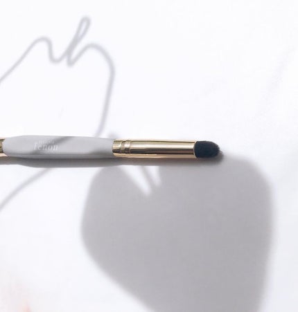 ダブルアイシャドウブラシ(ラウンド)/フェリセラ/メイクブラシを使ったクチコミ(6枚目)