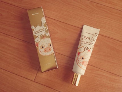 ゴールド CF ネスト ホワイト ボム アイ クリーム/Elizavecca/アイケア・アイクリームを使ったクチコミ(1枚目)