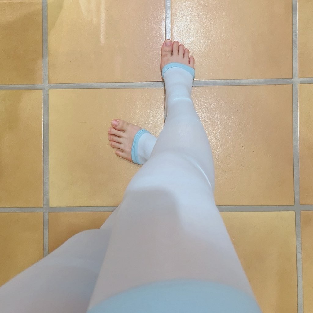 美脚ロング 朝までクール ライトブルー(M〜L)/SLIMWALK/着圧ソックス・レギンスを使ったクチコミ（2枚目）