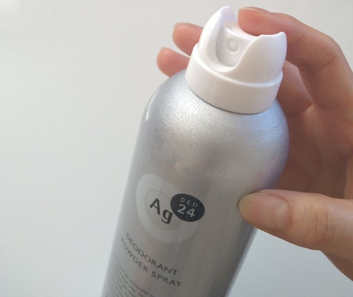 パウダースプレー (無香性)/エージーデオ24/デオドラント・制汗剤を使ったクチコミ(2枚目)
