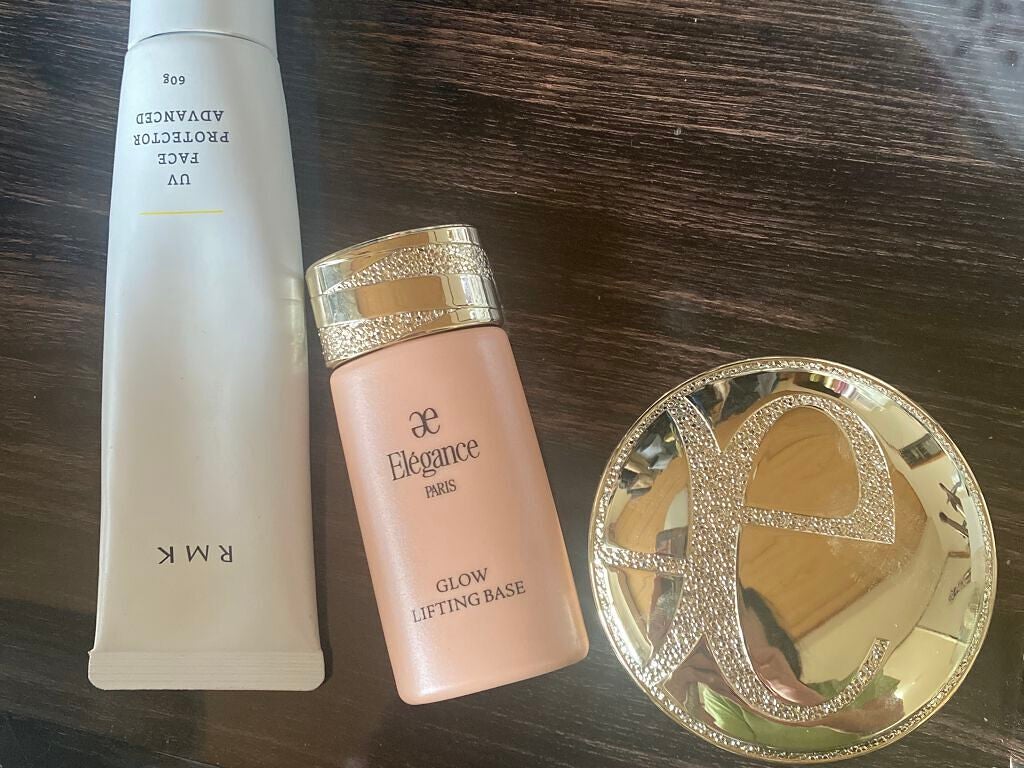 ファイン ヴェルヴェティ ファンデーション/Elégance/パウダーファンデーションを使ったクチコミ(1枚目)